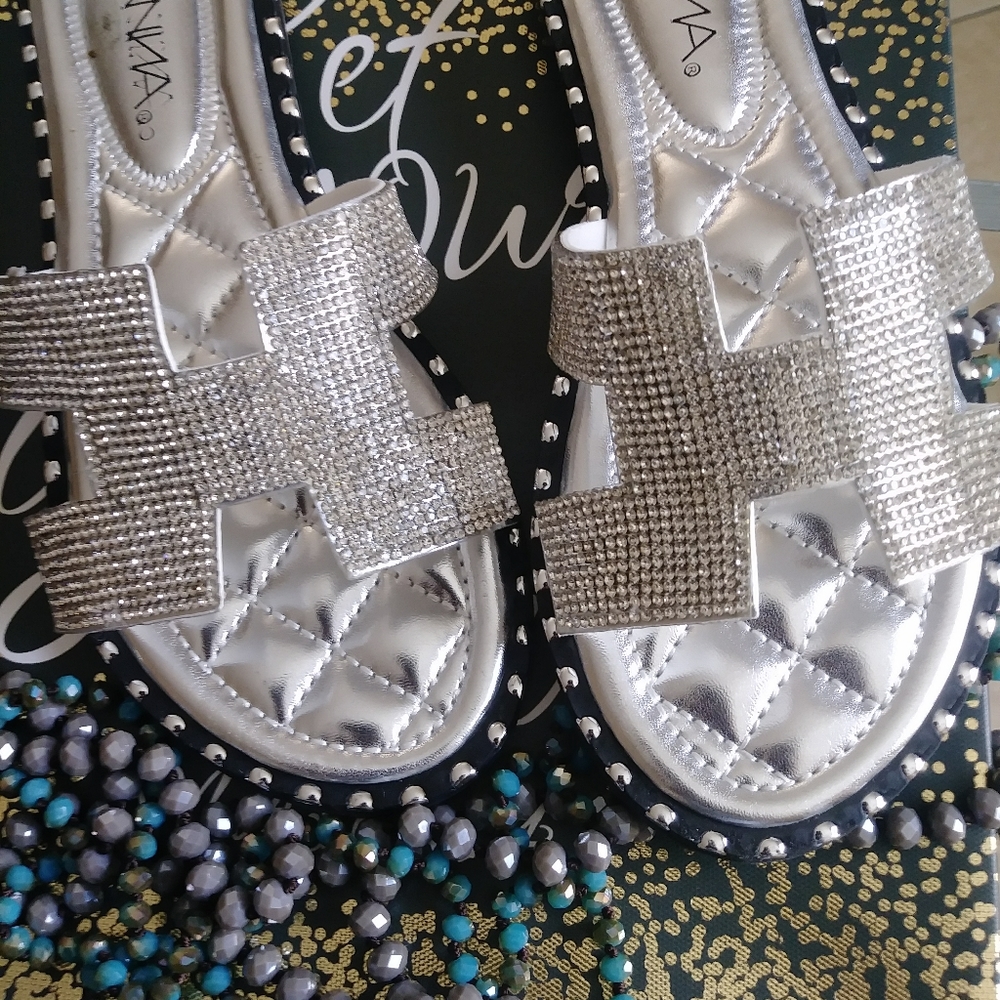 Anna Bling Slip On - Picture 3 of 8